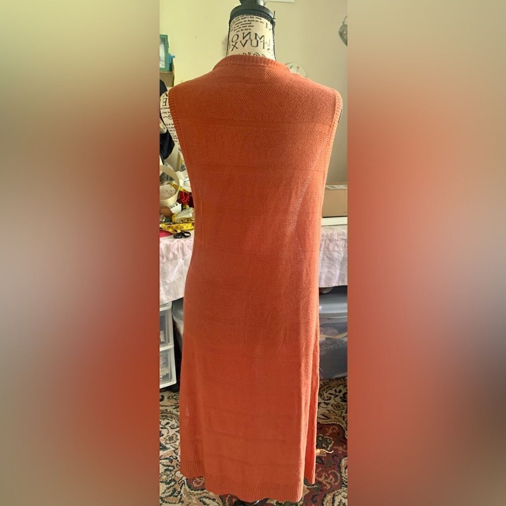 Cyrus Vest - Picture 3 of 3